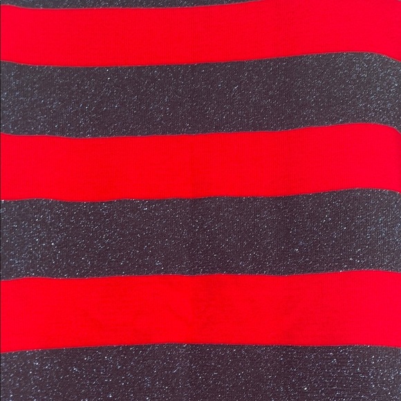 Tommy Hilfiger Vibrant Red and Navy Blue Top - Picture 5 of 8